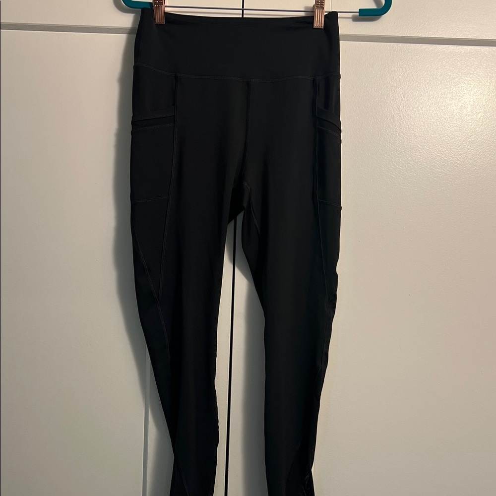 Black Women's leggings size medium